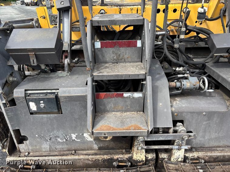 image for item EF1258 2014 Volvo PF2181 paver