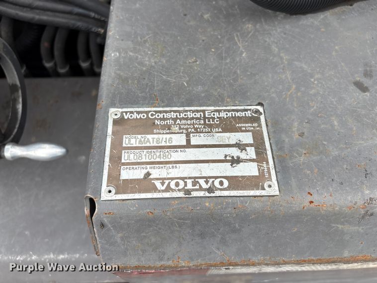 image for item EF1258 2014 Volvo PF2181 paver