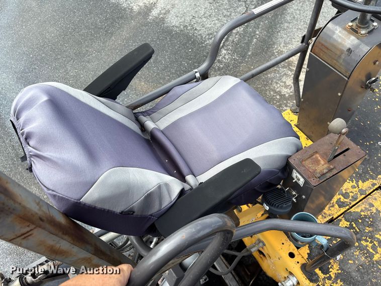 image for item EF1258 2014 Volvo PF2181 paver