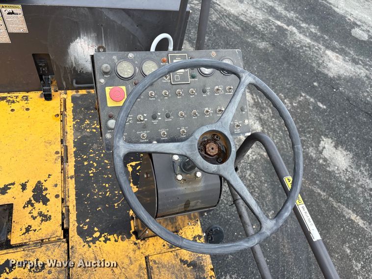 image for item EF1258 2014 Volvo PF2181 paver