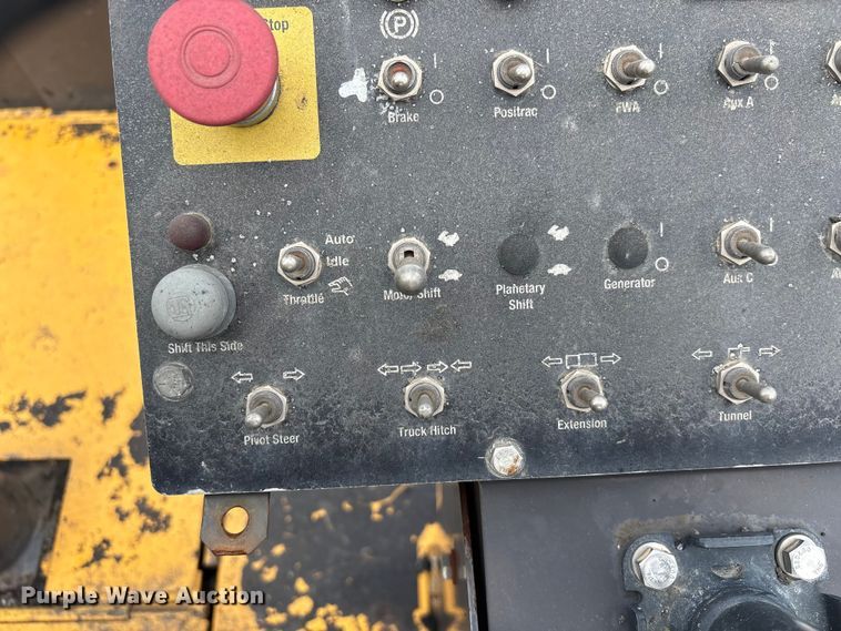 image for item EF1258 2014 Volvo PF2181 paver