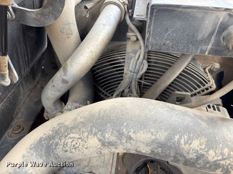 image for item EF1258 2014 Volvo PF2181 paver