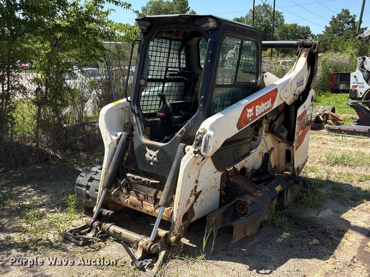 image for item EF1265 2022 Bobcat T76 R-Series tracked skid steer loader