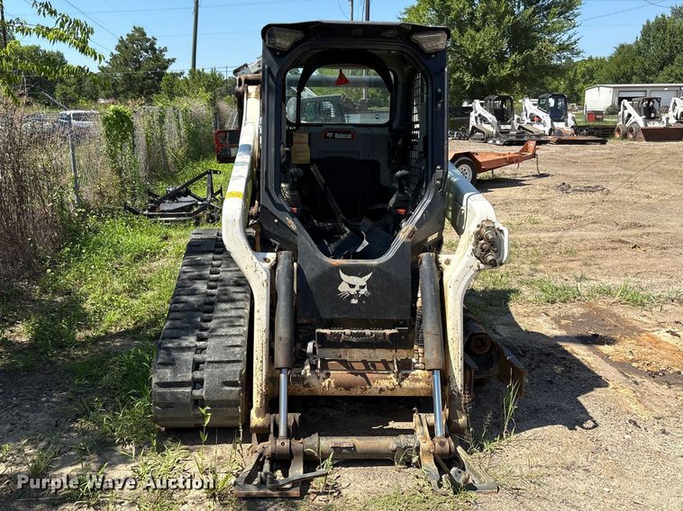 image for item EF1265 2022 Bobcat T76 R-Series tracked skid steer loader