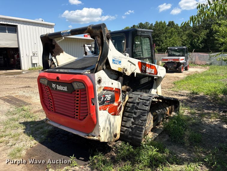 image for item EF1265 2022 Bobcat T76 R-Series tracked skid steer loader