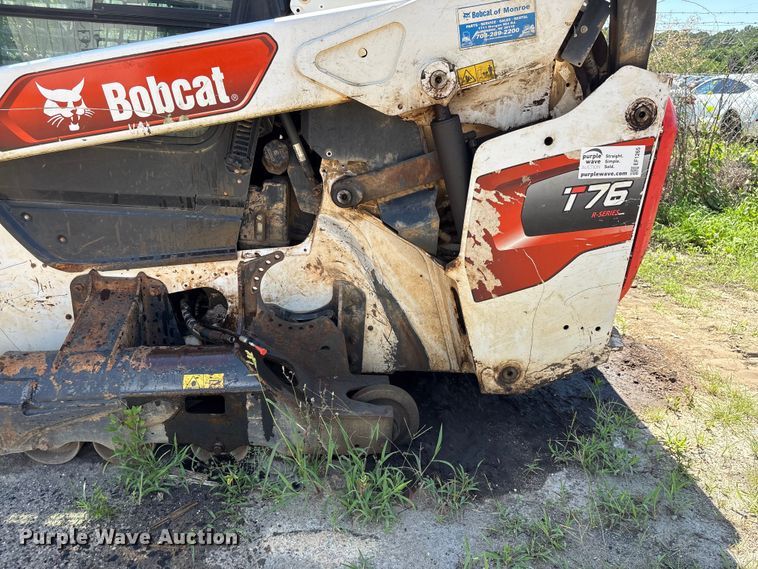 image for item EF1265 2022 Bobcat T76 R-Series tracked skid steer loader