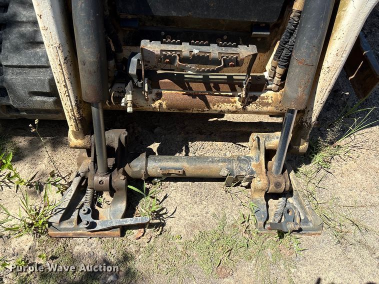 image for item EF1265 2022 Bobcat T76 R-Series tracked skid steer loader