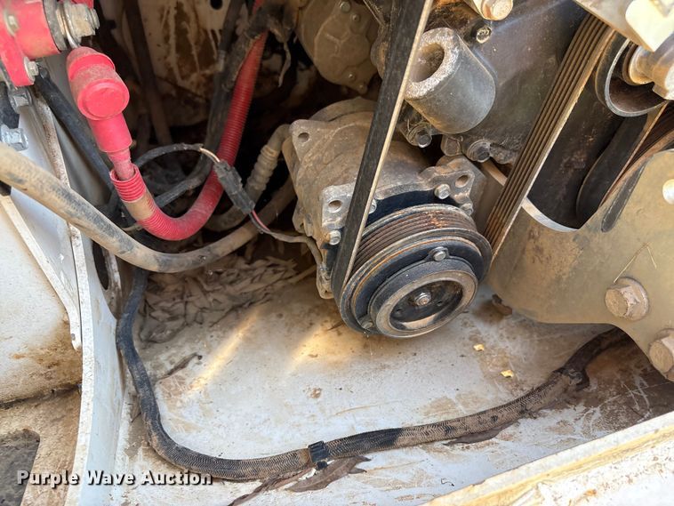 image for item EF1265 2022 Bobcat T76 R-Series tracked skid steer loader