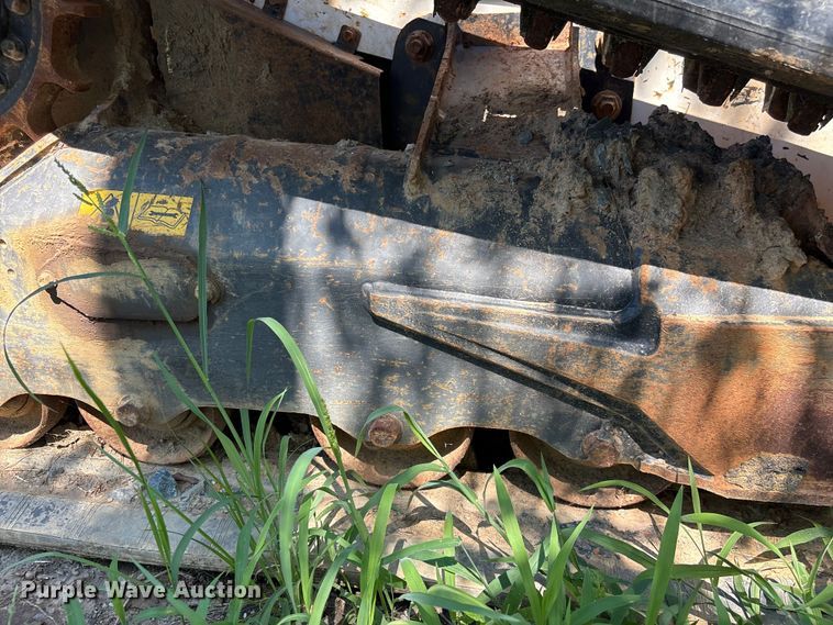 image for item EF1265 2022 Bobcat T76 R-Series tracked skid steer loader