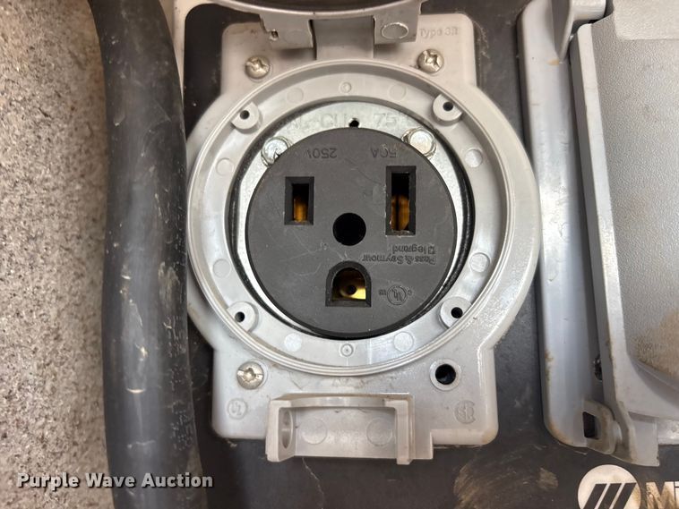 image for item EG9187 2015 Kenworth T370 utility / service truck