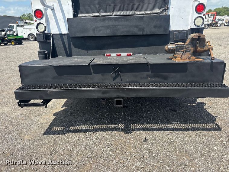 image for item EG9187 2015 Kenworth T370 utility / service truck