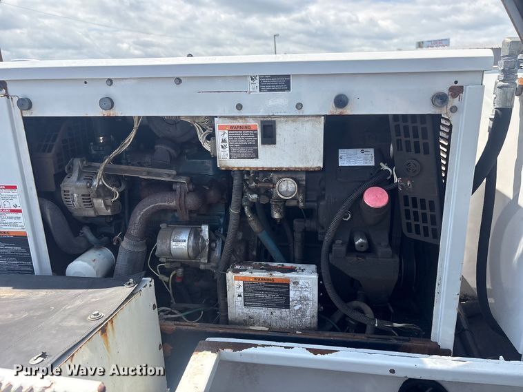 image for item EG9187 2015 Kenworth T370 utility / service truck