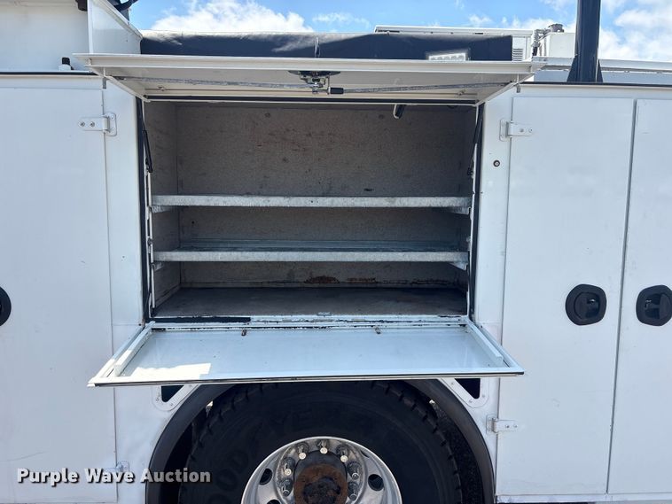image for item EG9187 2015 Kenworth T370 utility / service truck