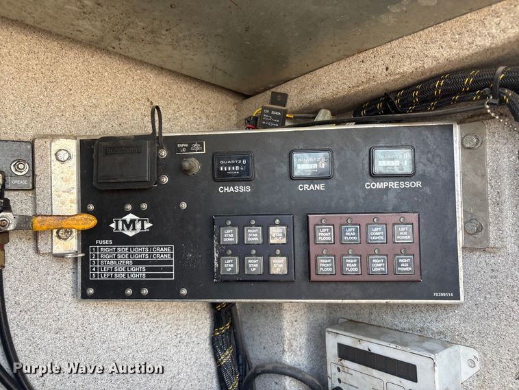 image for item EG9187 2015 Kenworth T370 utility / service truck