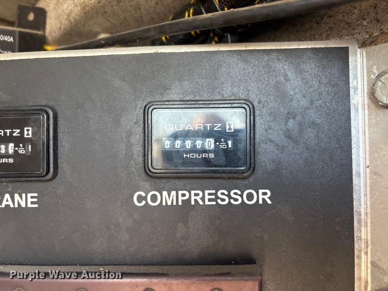 image for item EG9187 2015 Kenworth T370 utility / service truck