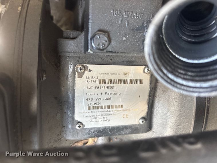 image for item EG9187 2015 Kenworth T370 utility / service truck