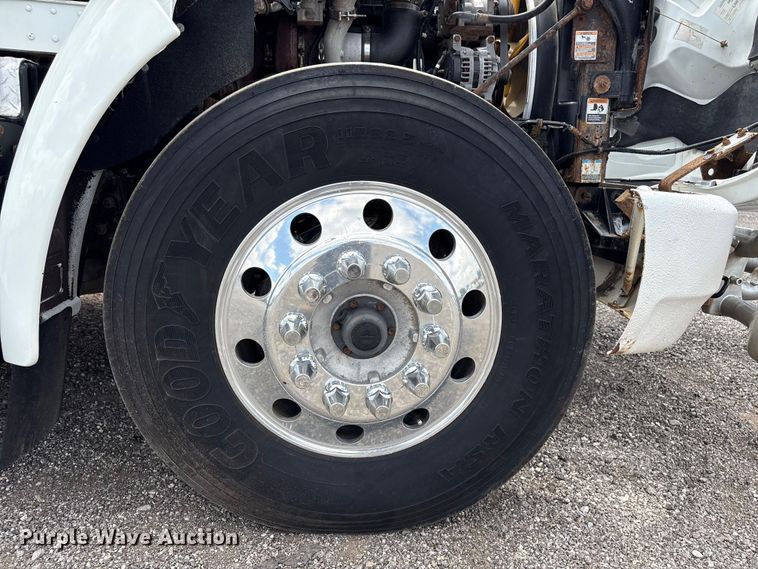 image for item EG9187 2015 Kenworth T370 utility / service truck