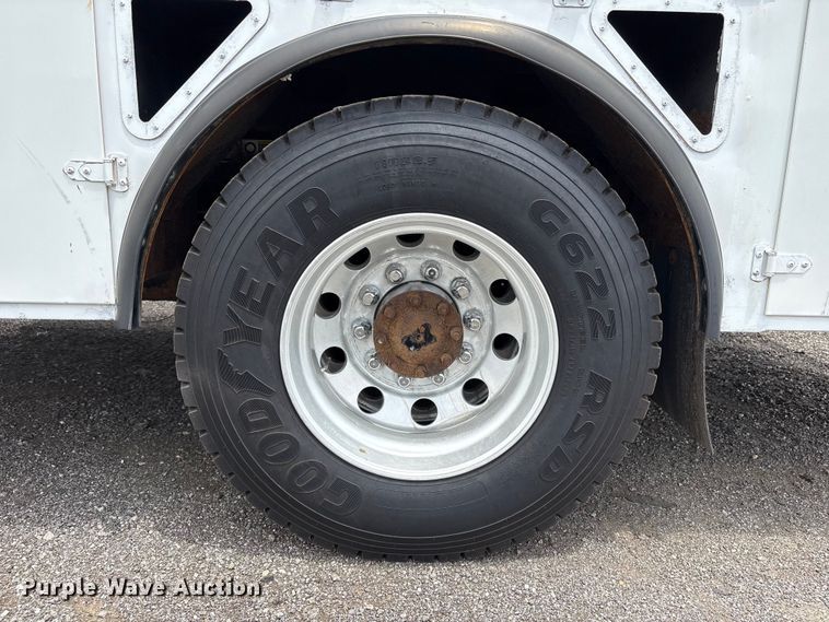 image for item EG9187 2015 Kenworth T370 utility / service truck