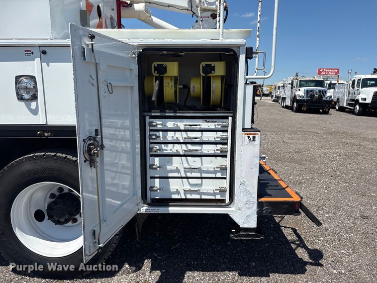 image for item EG9210 2012 Freightliner Business Class M2 utility / service truck