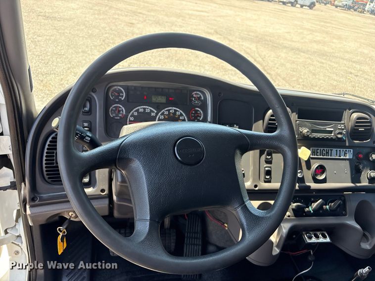 image for item EG9210 2012 Freightliner Business Class M2 utility / service truck