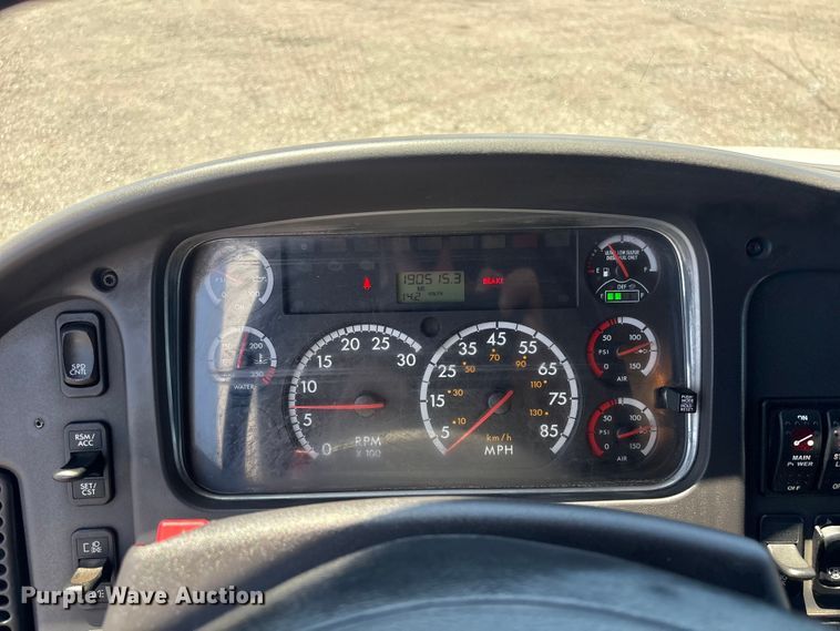 image for item EG9210 2012 Freightliner Business Class M2 utility / service truck
