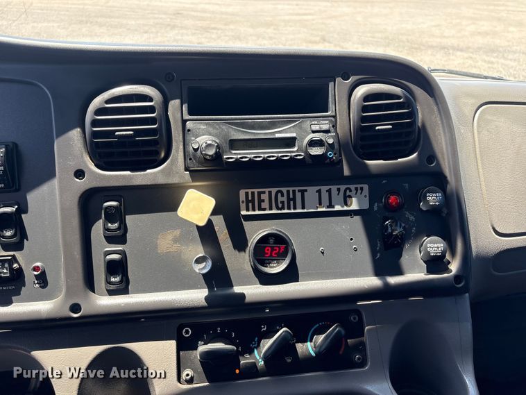 image for item EG9210 2012 Freightliner Business Class M2 utility / service truck