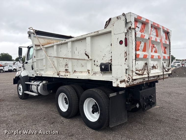 image for item EG9213 2014 Freightliner 114SD dump truck