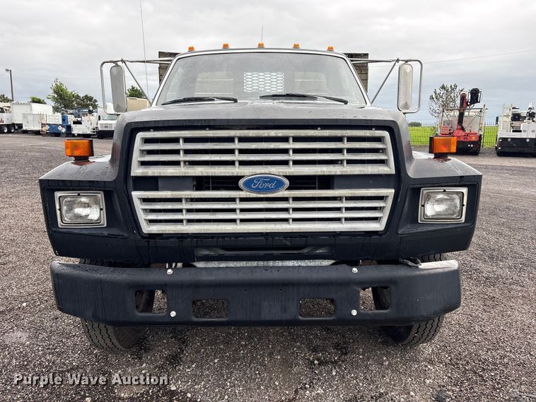 image for item EG9214 1994 Ford F600 dump flatbed truck