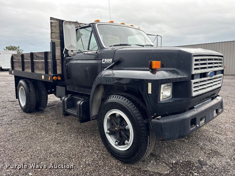 image for item EG9214 1994 Ford F600 dump flatbed truck