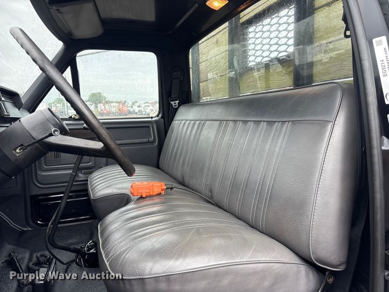 image for item EG9214 1994 Ford F600 dump flatbed truck