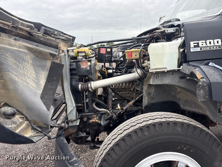 image for item EG9214 1994 Ford F600 dump flatbed truck