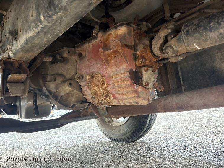 image for item EG9214 1994 Ford F600 dump flatbed truck