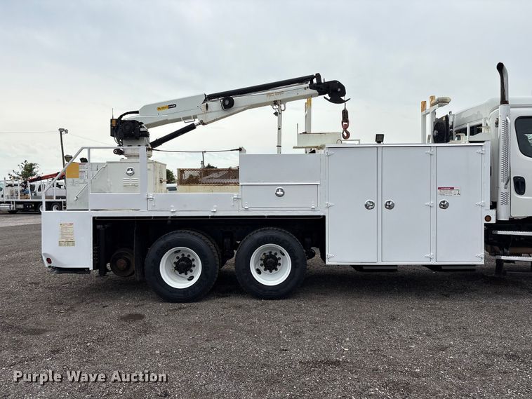 image for item EG9217 2012 Freightliner Business Class M2 Crew Cab utility / service truck