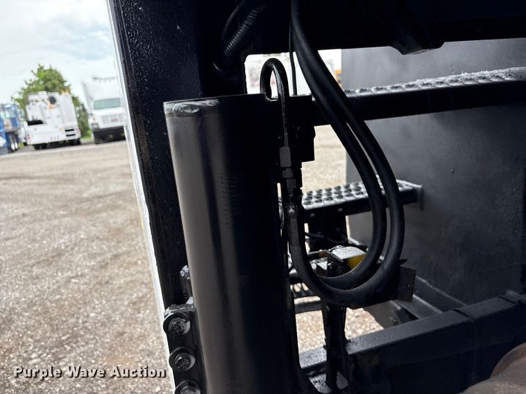 image for item EG9217 2012 Freightliner Business Class M2 Crew Cab utility / service truck
