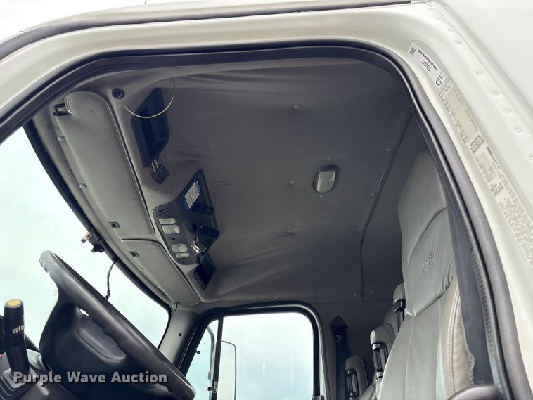 image for item EG9217 2012 Freightliner Business Class M2 Crew Cab utility / service truck