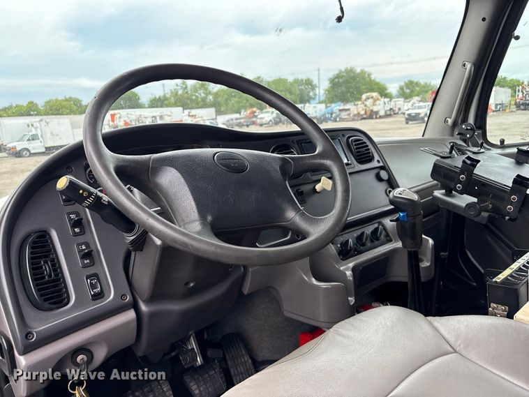 image for item EG9217 2012 Freightliner Business Class M2 Crew Cab utility / service truck