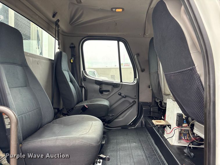image for item EG9217 2012 Freightliner Business Class M2 Crew Cab utility / service truck