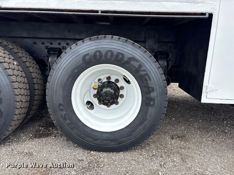 image for item EG9217 2012 Freightliner Business Class M2 Crew Cab utility / service truck