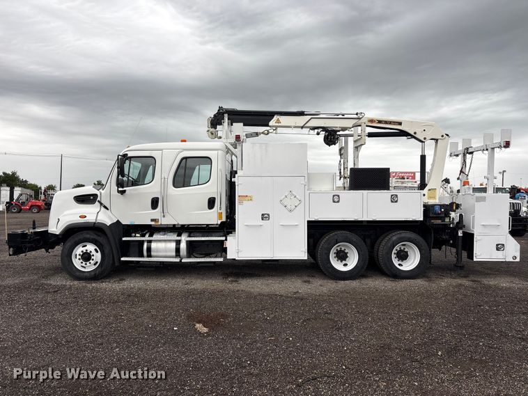 image for item EG9218 2014 Freightliner 108SD Crew Cab utility / service truck