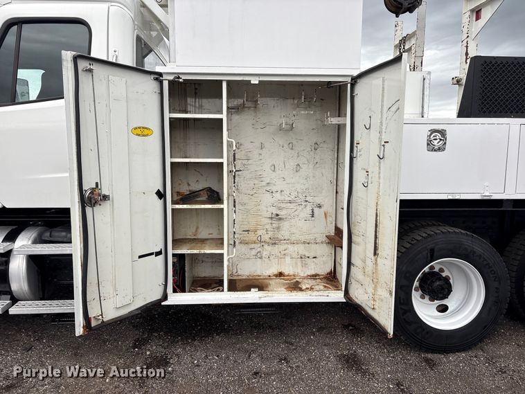 image for item EG9218 2014 Freightliner 108SD Crew Cab utility / service truck