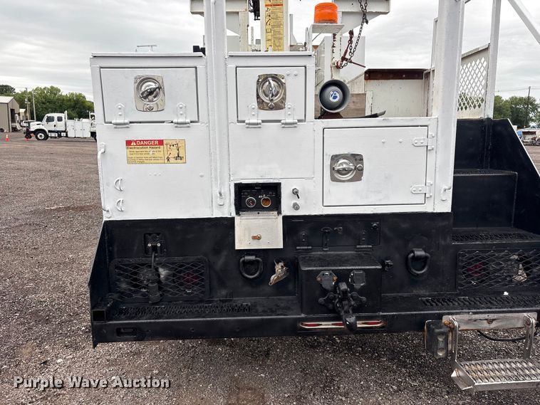 image for item EG9218 2014 Freightliner 108SD Crew Cab utility / service truck