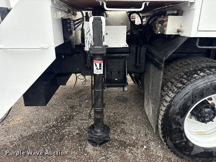 image for item EG9218 2014 Freightliner 108SD Crew Cab utility / service truck