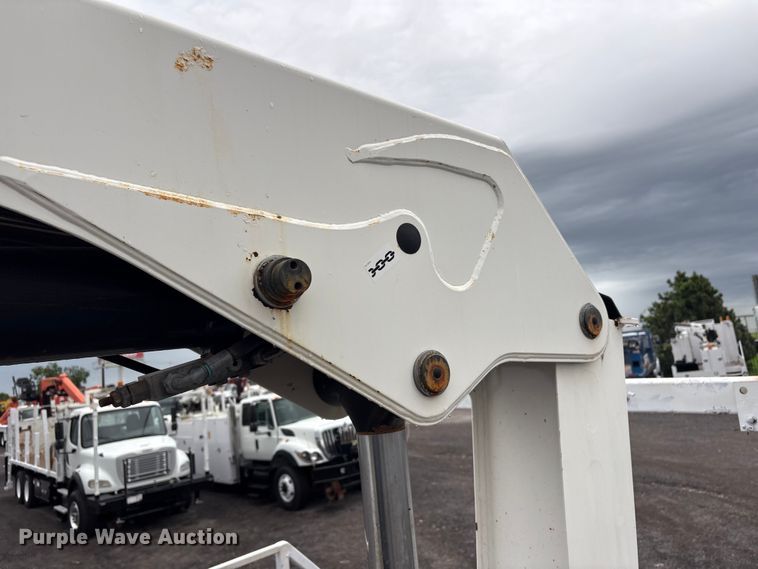 image for item EG9218 2014 Freightliner 108SD Crew Cab utility / service truck