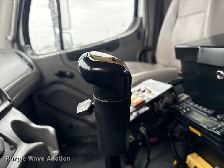 image for item EG9218 2014 Freightliner 108SD Crew Cab utility / service truck