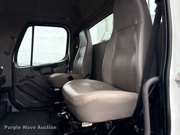 image for item EG9218 2014 Freightliner 108SD Crew Cab utility / service truck