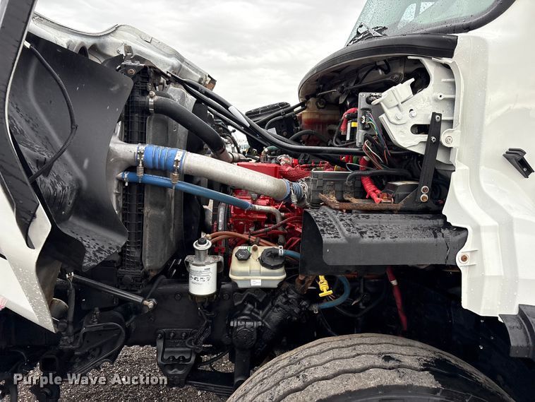 image for item EG9218 2014 Freightliner 108SD Crew Cab utility / service truck