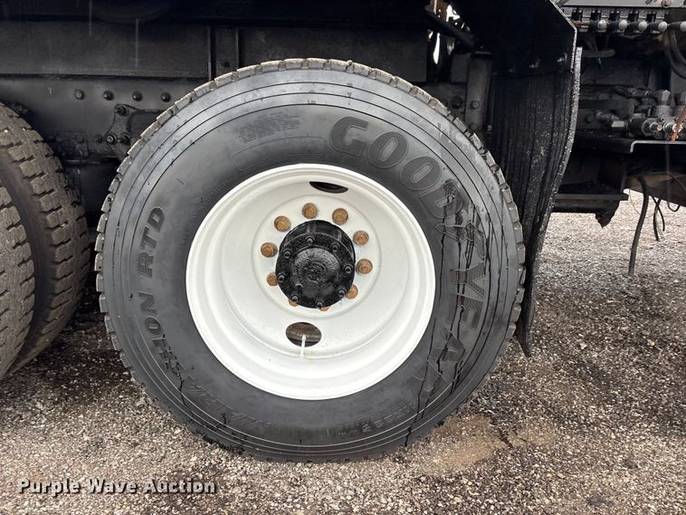 image for item EG9218 2014 Freightliner 108SD Crew Cab utility / service truck