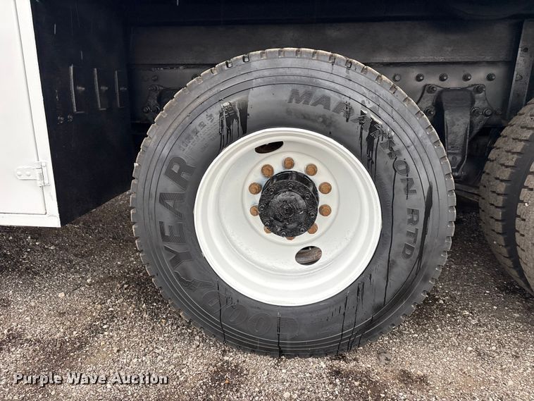 image for item EG9218 2014 Freightliner 108SD Crew Cab utility / service truck