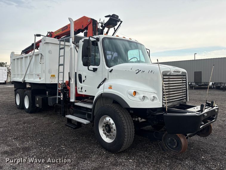 image for item EG9221 2012 Freightliner Business Class M2 grapple truck