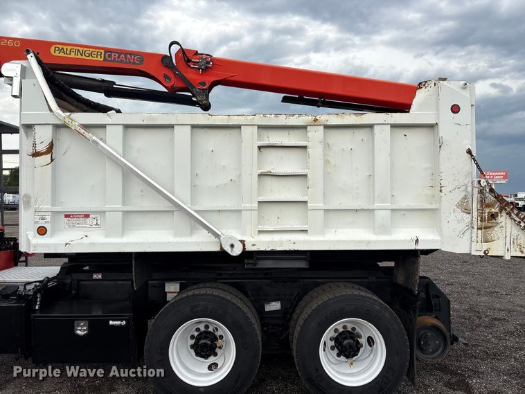 image for item EG9221 2012 Freightliner Business Class M2 grapple truck